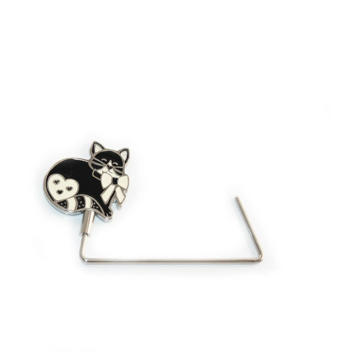 emamelled-handbags-black-cat